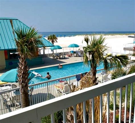 days inn pensacola beach.